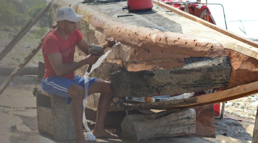 Why choose water damage restoration service for commercial water damage restoration in Wheat Ridge